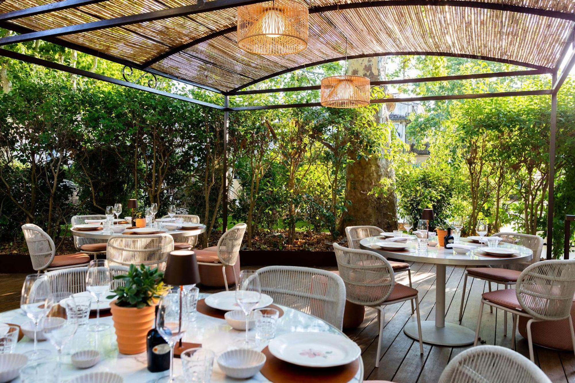Hotel Et Restaurant La Bastide Bourrelly - Mathias Dandine Cabriès Екстериор снимка