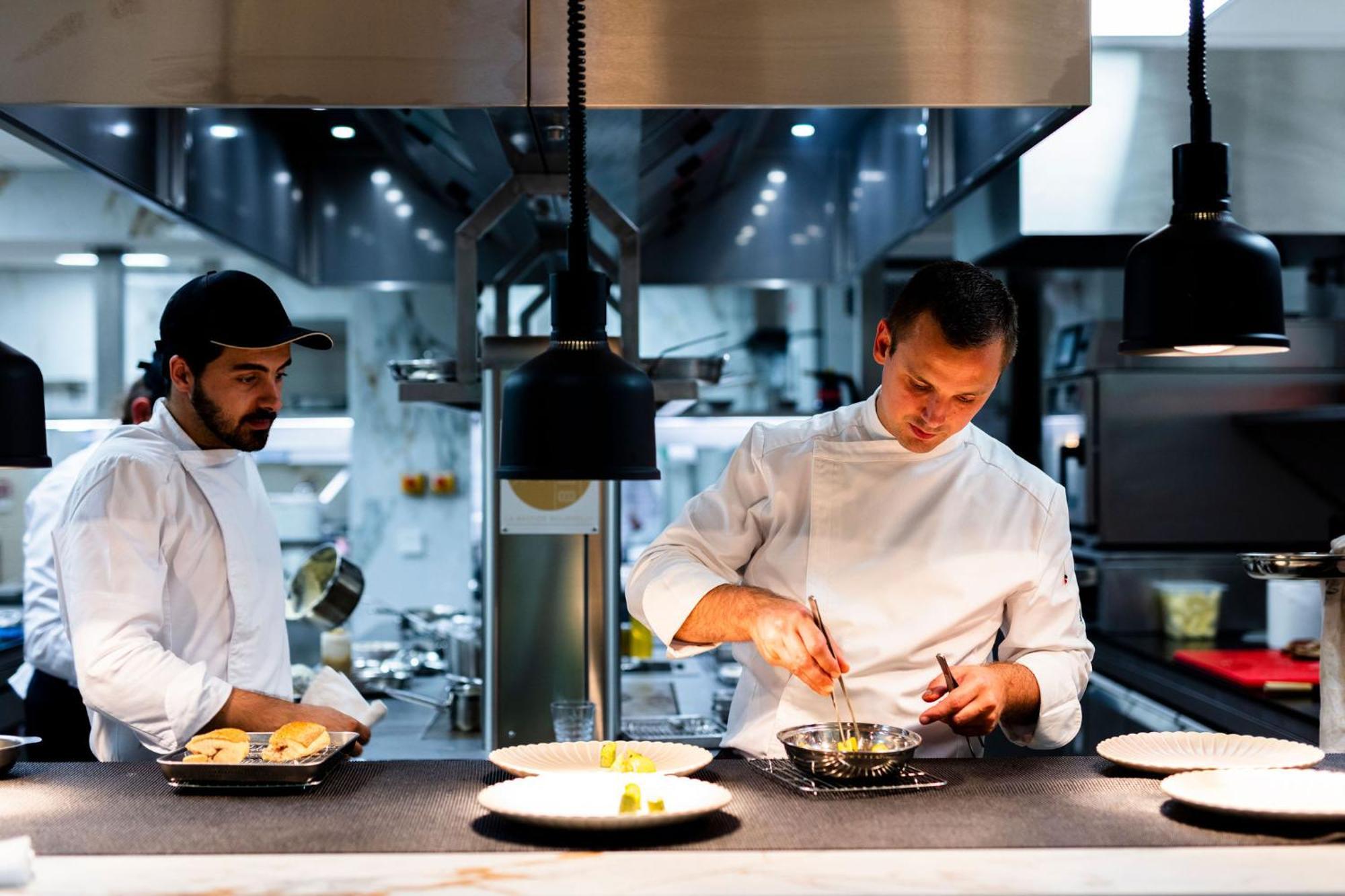 Hotel Et Restaurant La Bastide Bourrelly - Mathias Dandine Cabriès Екстериор снимка